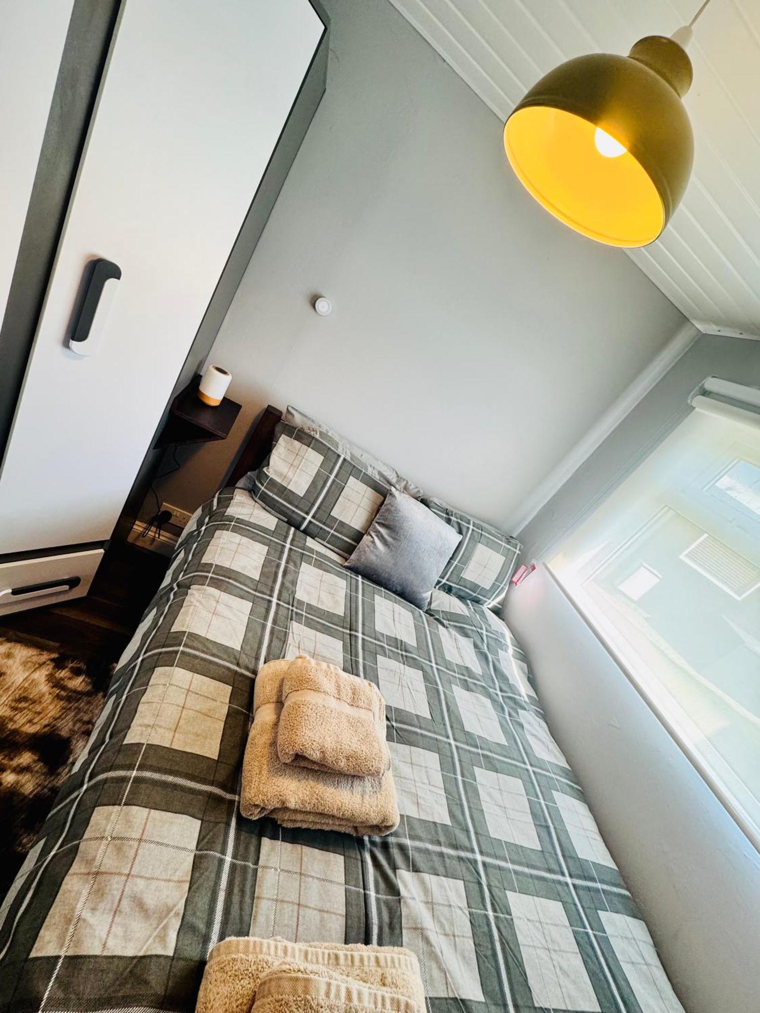 50 Toledo, Country Club Chalet Selsey